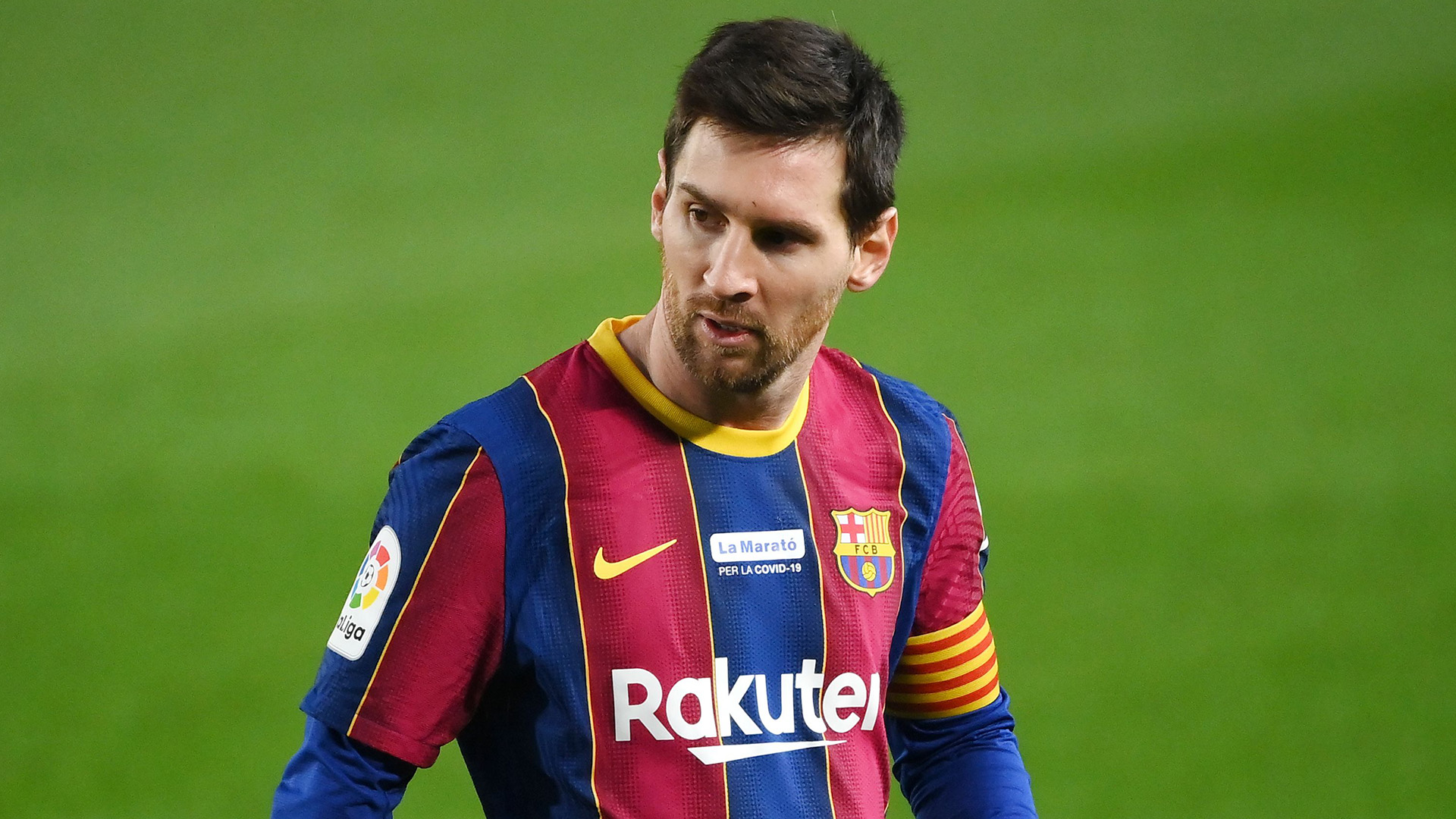 How much does Lionel Messi earn at Barcelona?