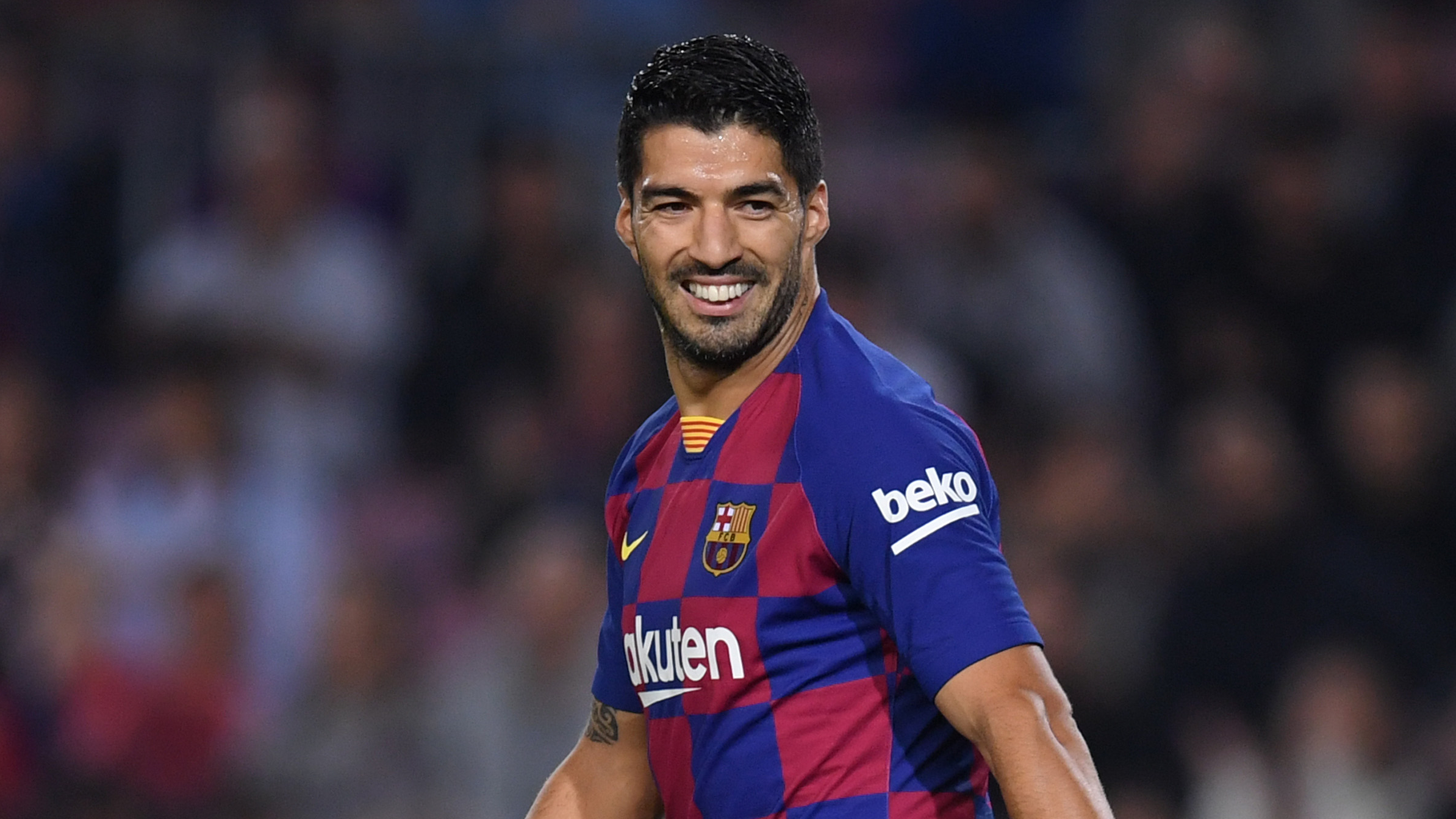 Suarez takes swipe at 'fake news' with Barca future in doubt
