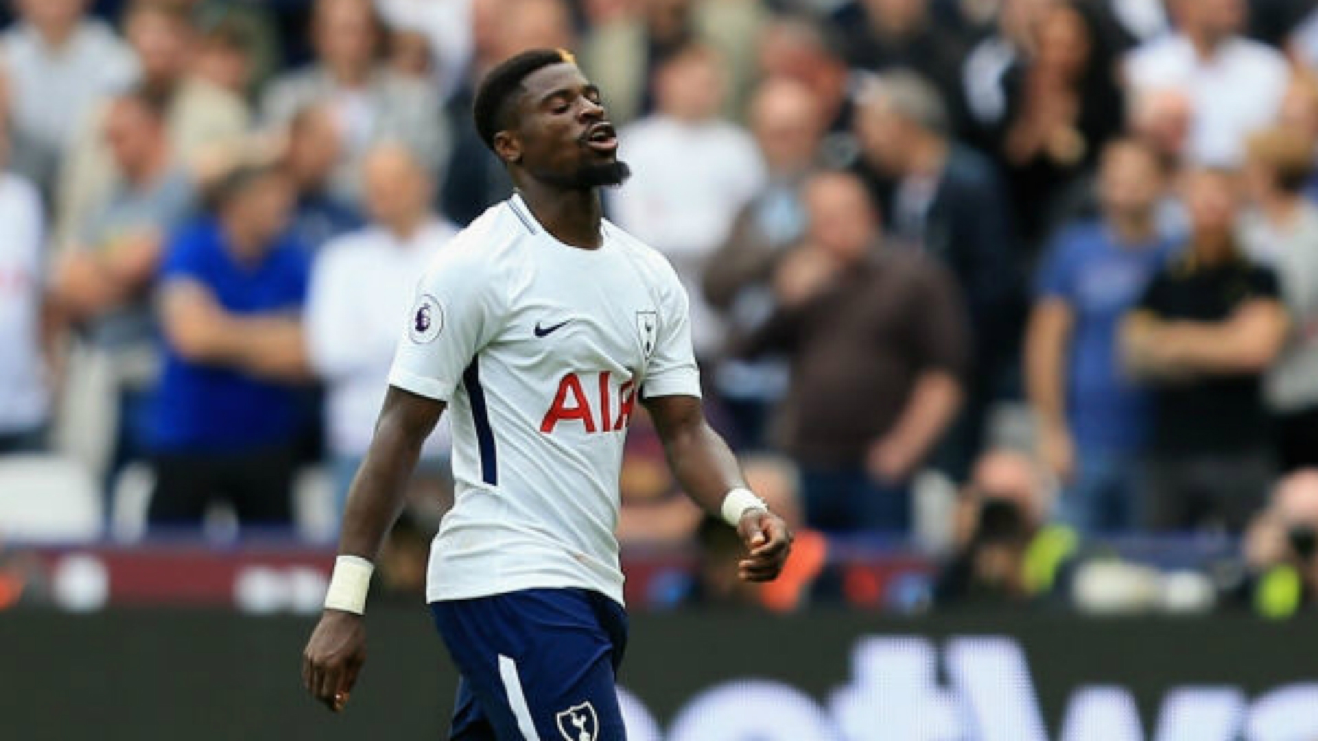 Aurier's sale can benefit Tottenham's transfer plans  – Robinson