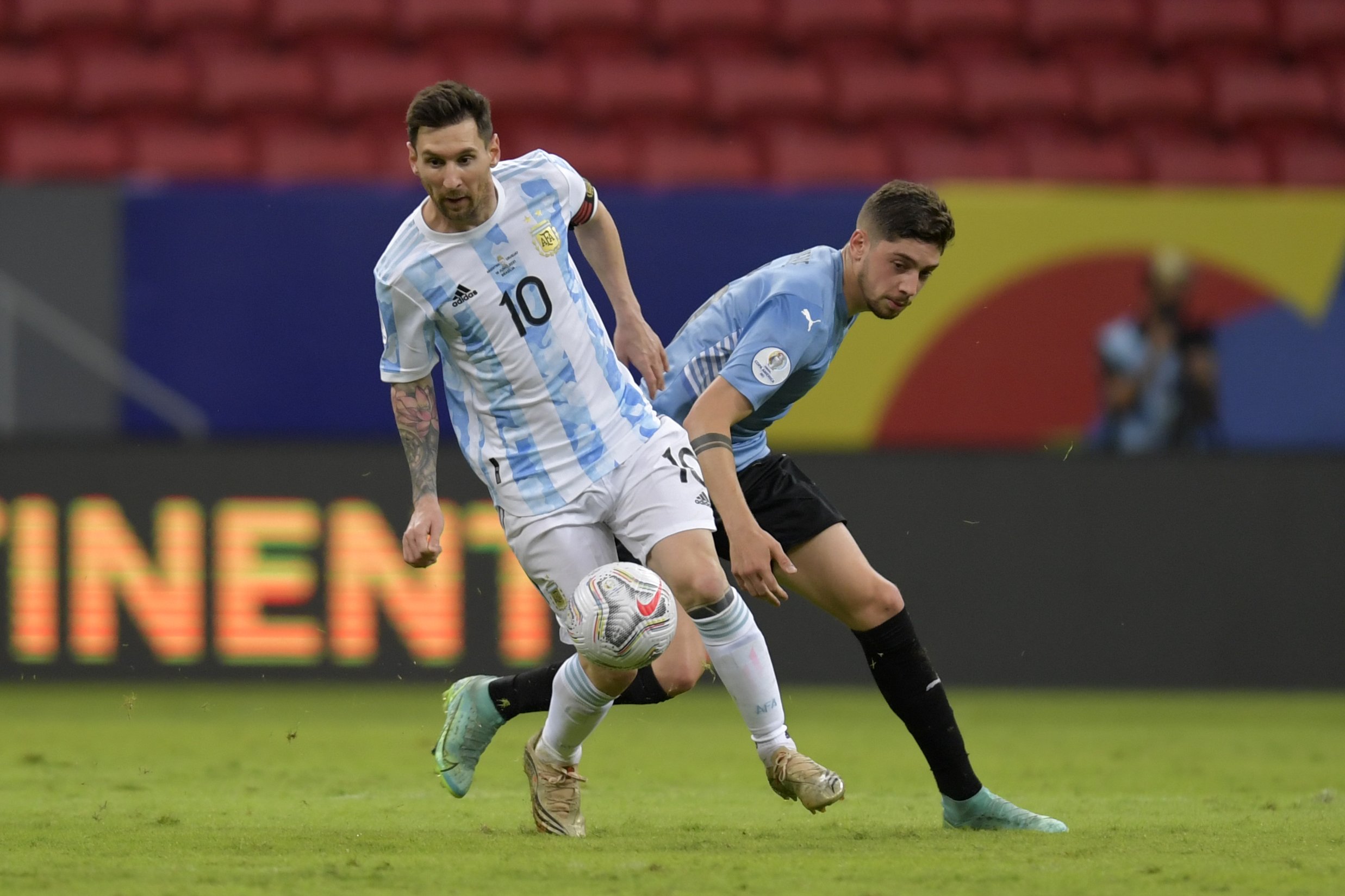 LIVE: Argentina vs Uruguay