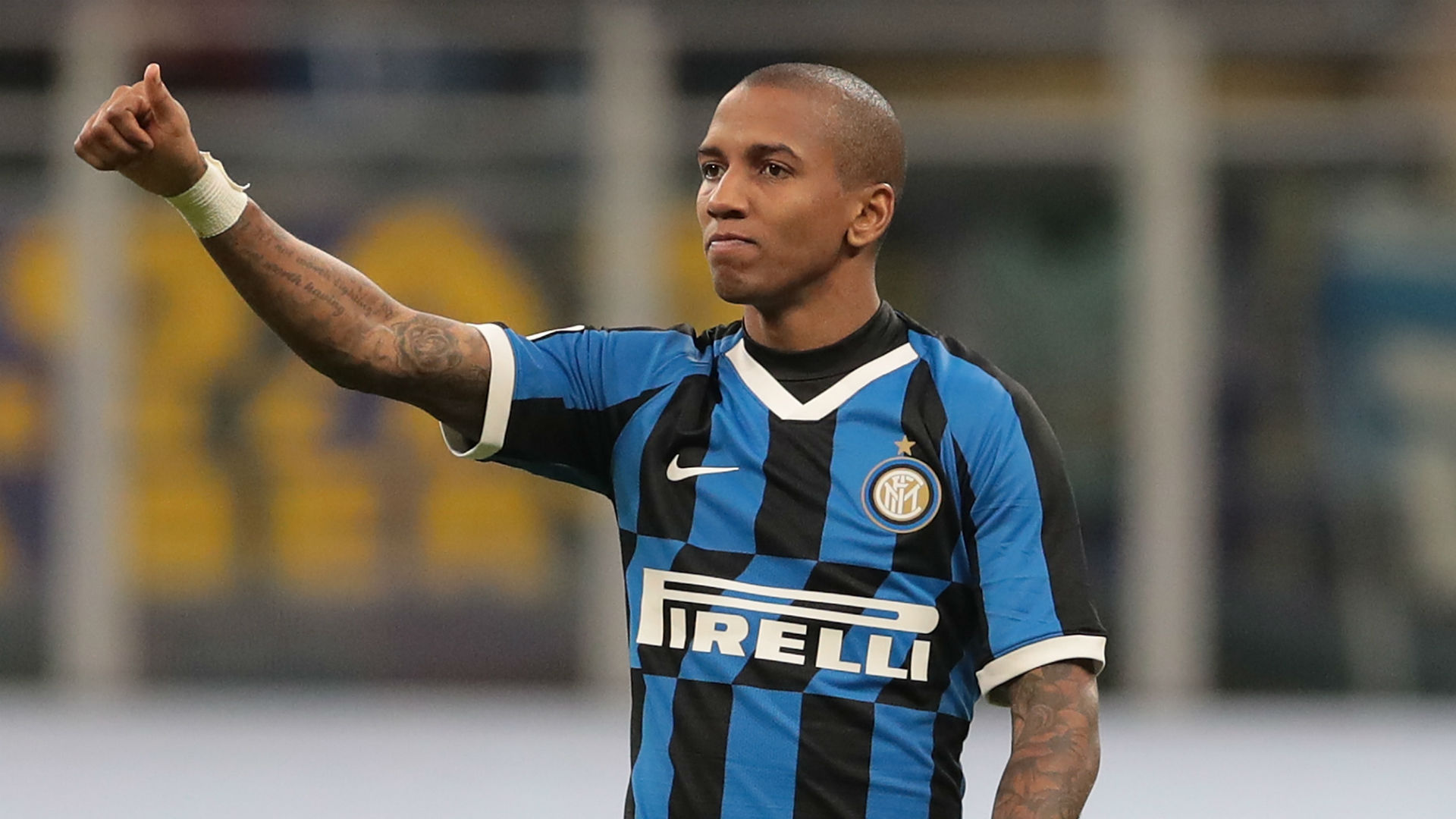 Ashley Young veut rester à l'Inter