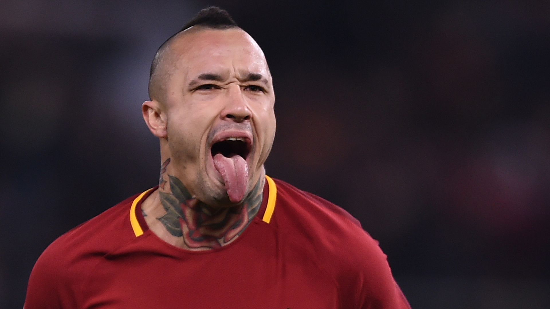 Nainggolan would leave Roma dressing room to smoke with the assistant manager, reveals Castan