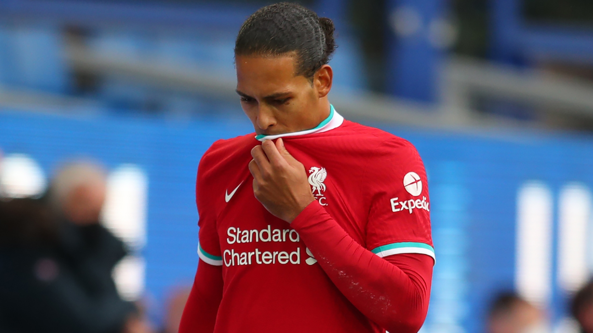 Van Dijk return doesn't mean Liverpool will 'automatically win the league again', warns Carragher