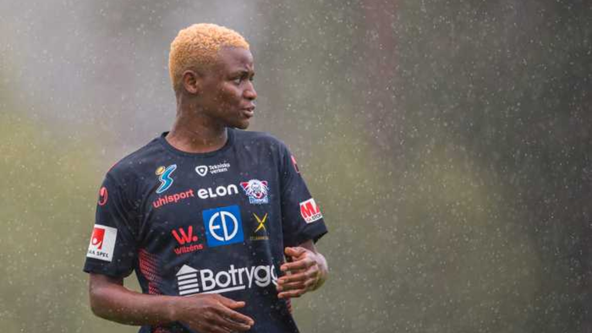 Uchenna Kanu at the double as Linkopings see off Umea