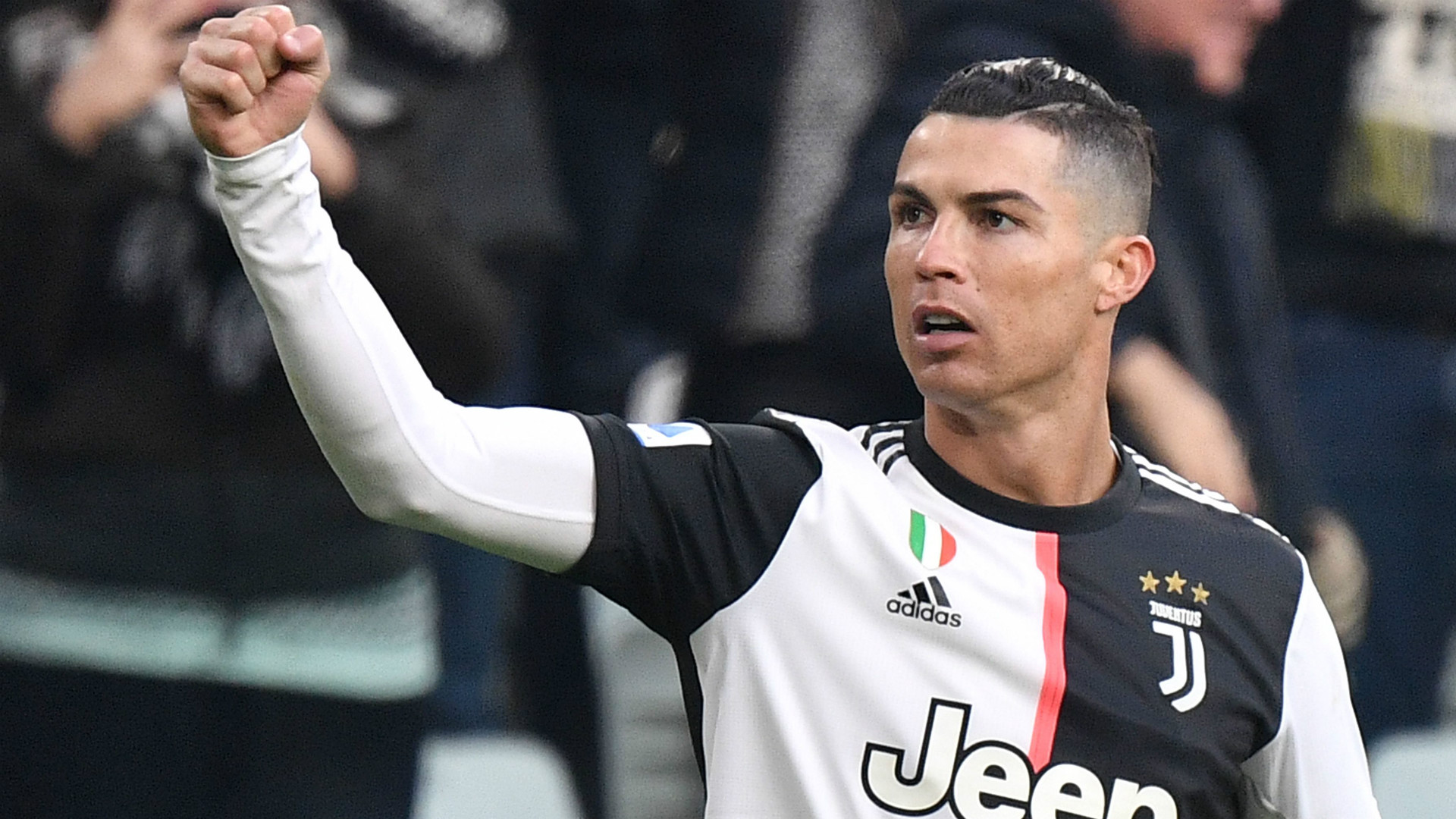 Serie A - Cristiano Ronaldo voit triple avec la Juventus, l'AC Milan piétine