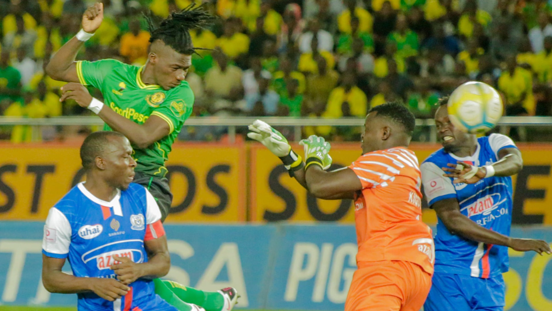 yanga sc striker yacouba songne vs azam fc aggrey morris and mathias