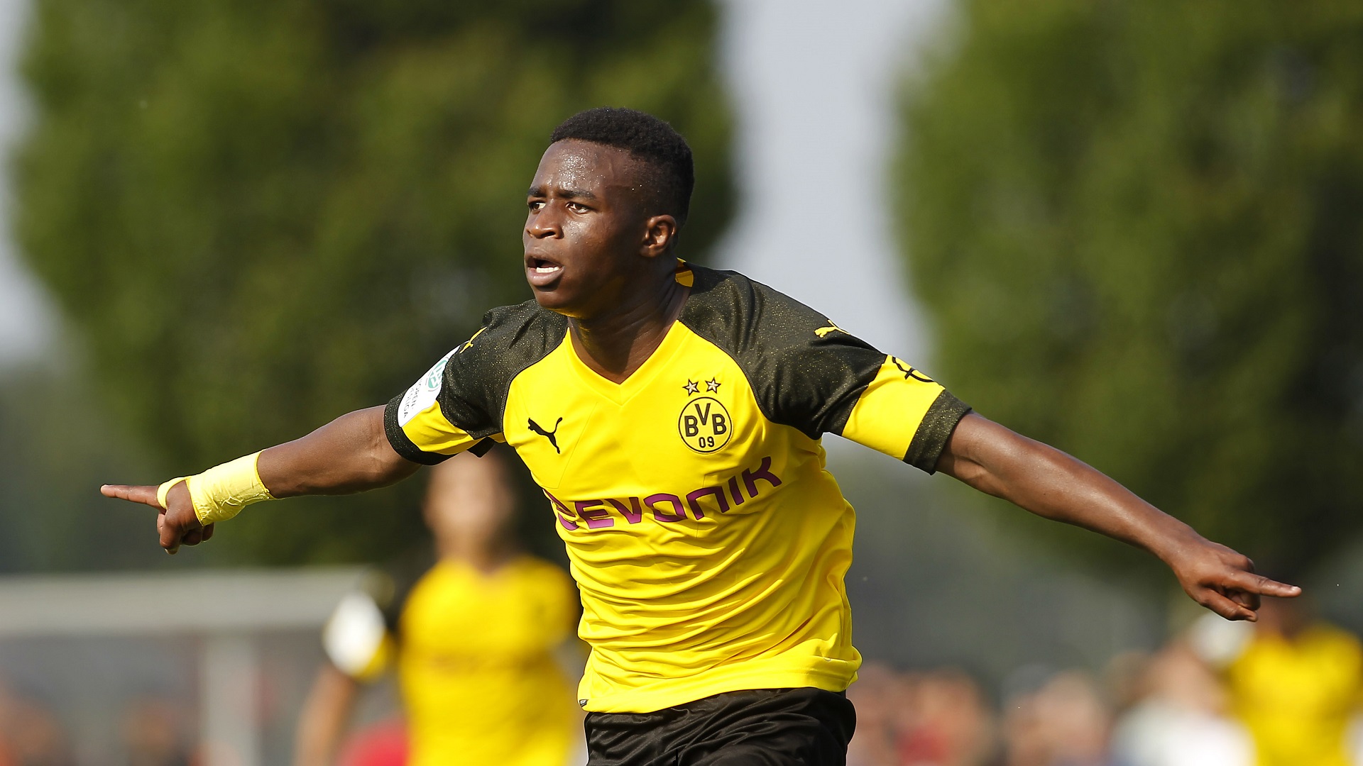 'New Eto'o' Moukoko: Fahrenhorst hails Borussia Dortmund wonderkid