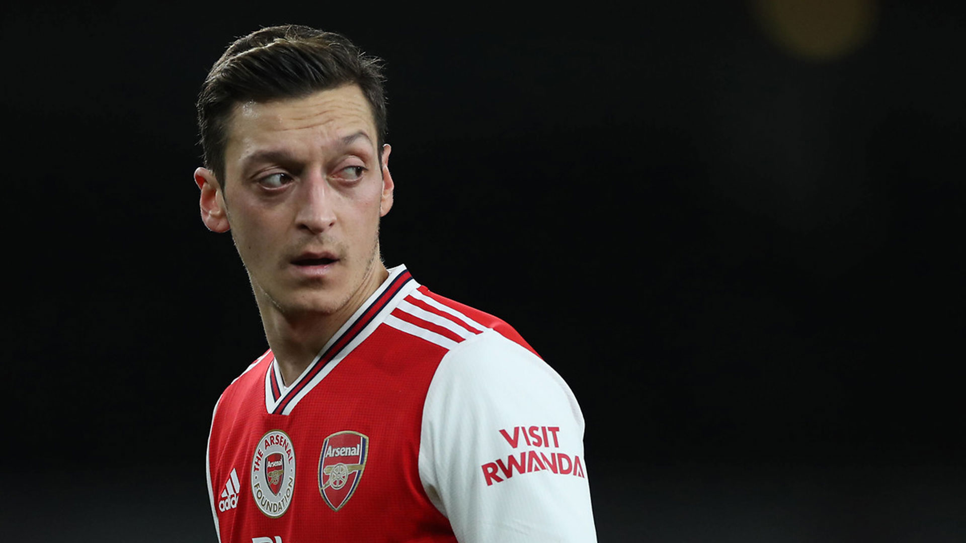 Arsenal : sans jouer, Özil reçoit une prime de près de 9 millions d'euros