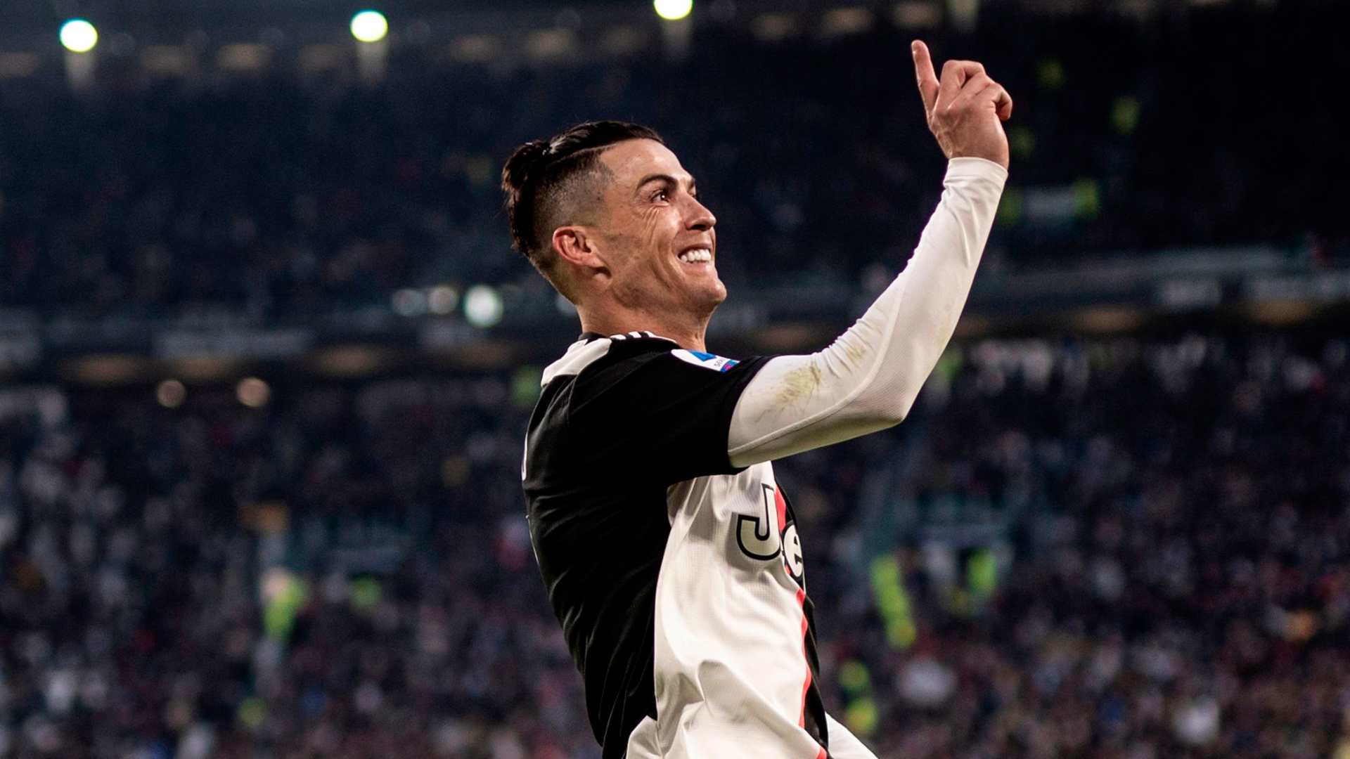 VIDEO - Sarri va aider Ronaldo à gagner un sixième Ballon d'Or