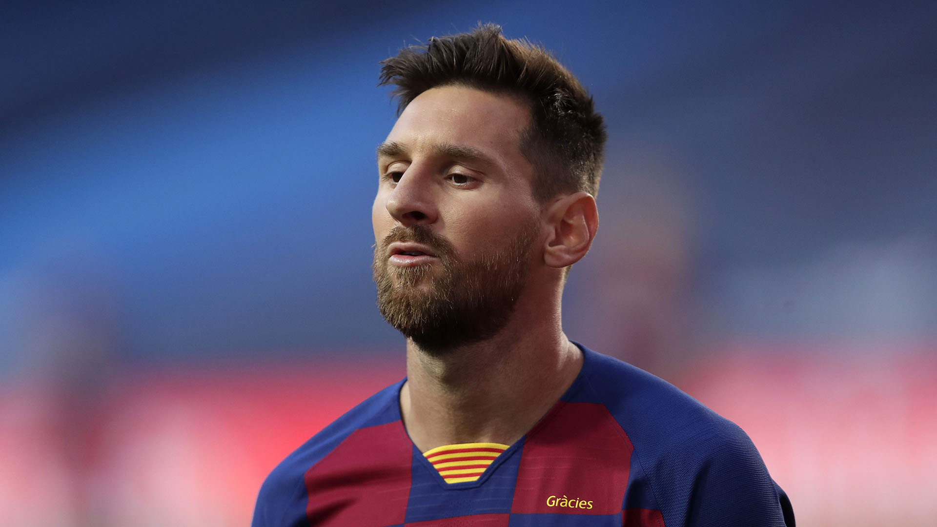 Messi is still in the Barca WhatsApp group - De Jong