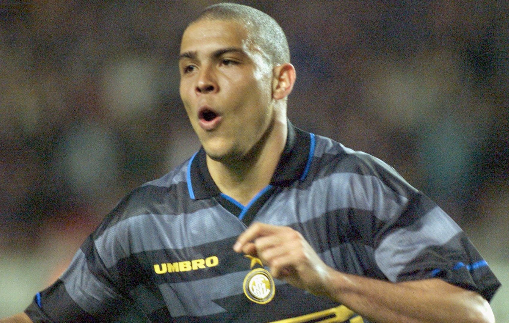 'I nearly wet myself!’- Ronaldo left Cole starstruck in the tunnel before Manchester United clash with Inter in 1999