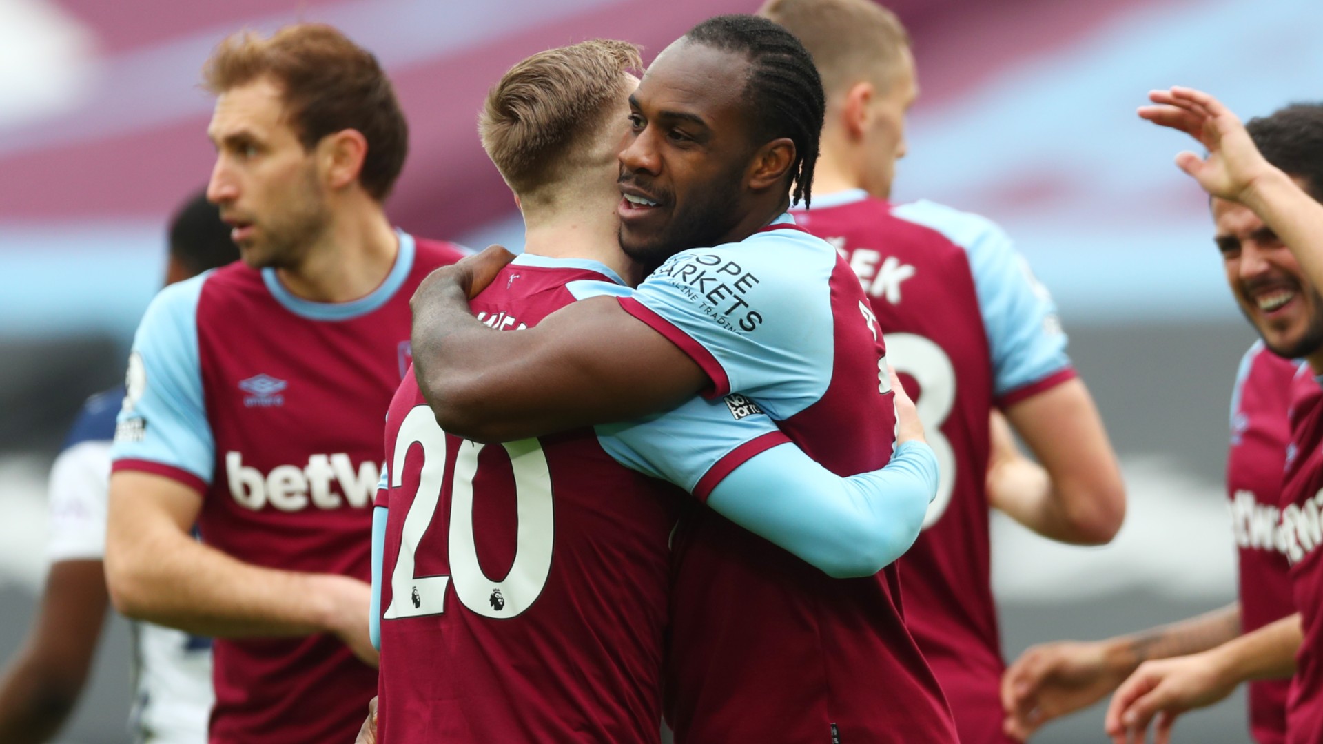 ‘I have no intention of going anywhere’ - Moyes offers West Ham contract update amid Celtic links ‘I have no intention of going anywhere’ - Moyes offers West Ham contract update amid Celtic links