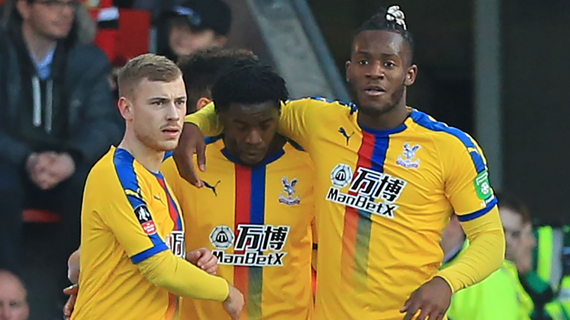 Schlupp: Crystal Palace boss Hodgson delivers latest update on injured Ghana star Schlupp: Crystal Palace boss Hodgson delivers latest update on injured Ghana star