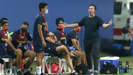 'Scoreline doesn't do justice' - East Bengal boss Robbie Fowler frustrated with defeat despite dominant show against Mumbai City | Goal.com - 'Scoreline doesn't do justice' - East Bengal boss Robbie Fowler frustrated with defeat despite dominant show against Mumbai City | Goal.com