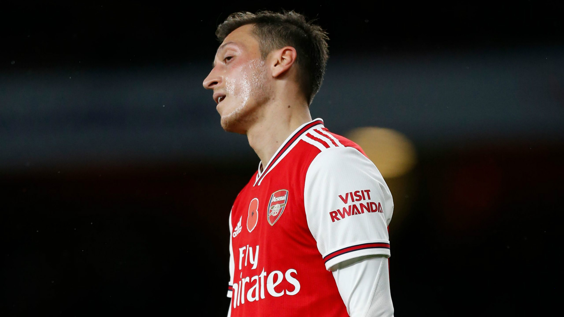 Une légende d'Arsenal agacée par la saga Mesut Ozil