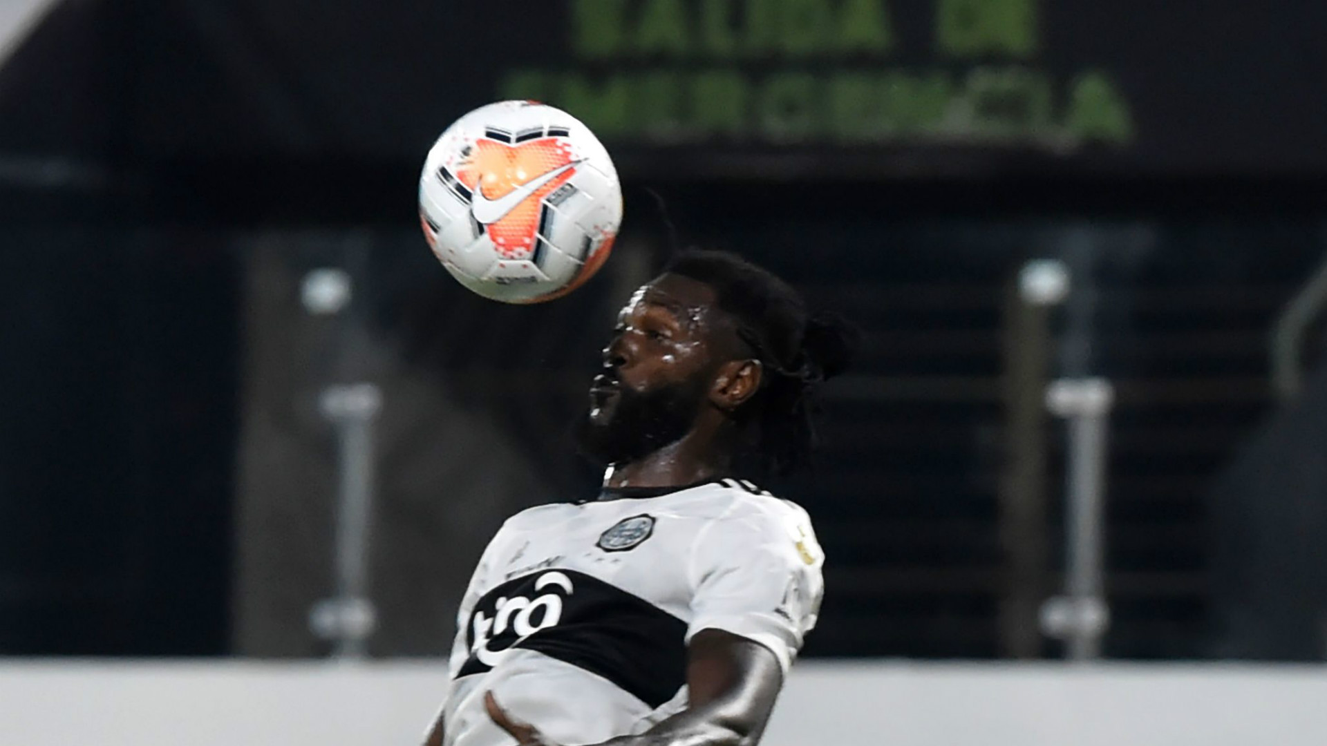 Adebayor sent off as Olimpia edge Defensa y Justicia