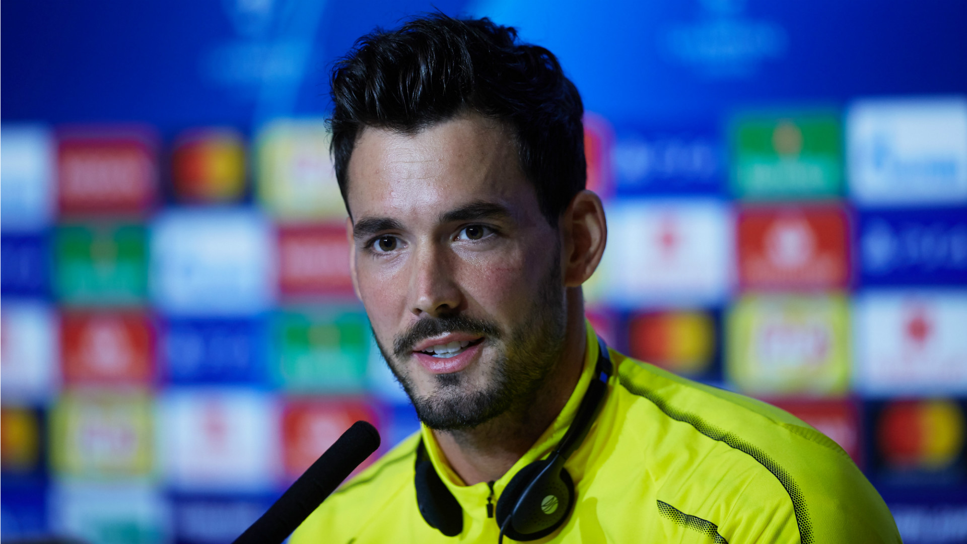 Chelsea set to miss out on Burki as goalkeeper teases new Borussia Dortmund contract