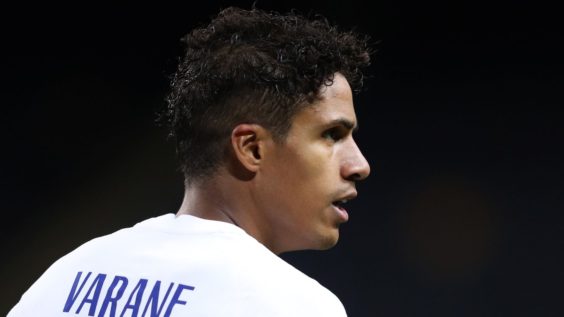 EXCLU GOAL - Après avoir cherché à le retenir, le Real est prêt à se séparer de Varane