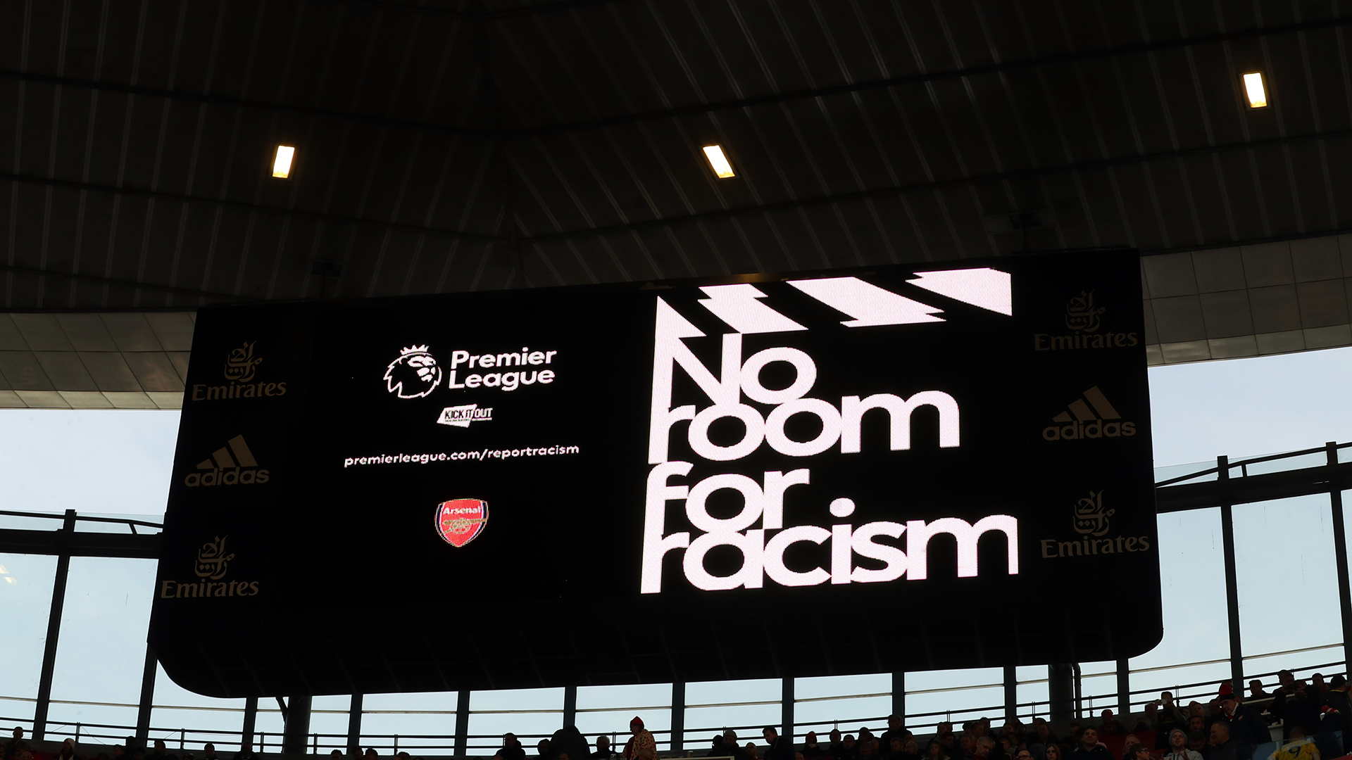 L'UEFA se joint au football anglais dans son boycott des réseaux sociaux