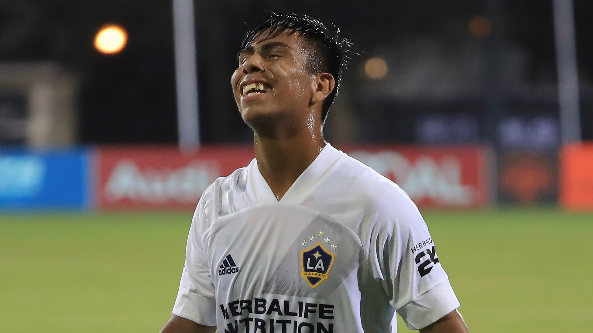 LA Galaxy sign Mexico star Alvarez to two-year contract extension