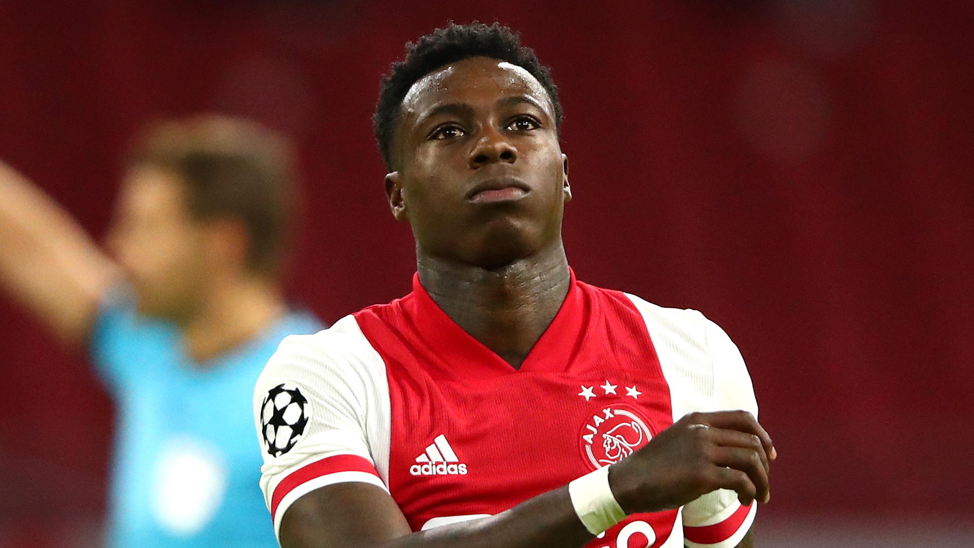 Ajax - Promes aurait été arrêté pour une agression sur un membre de sa famille