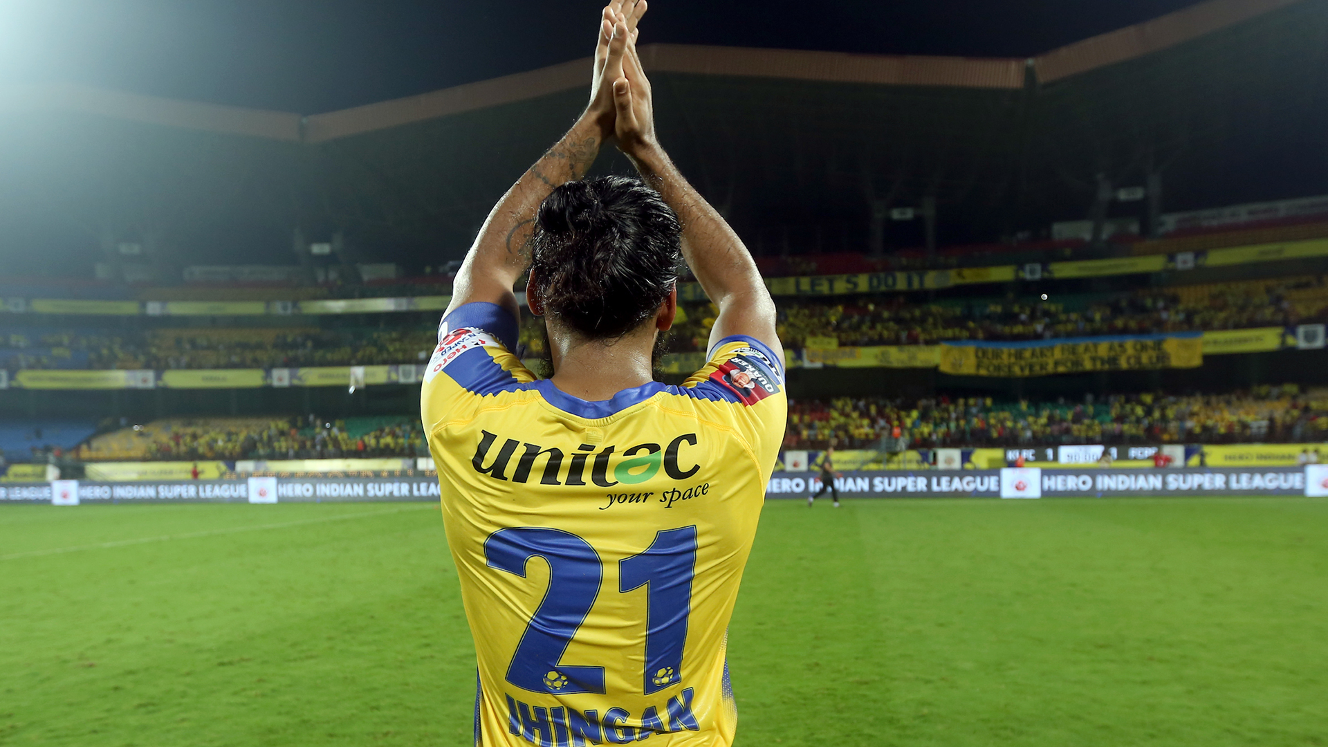 Kerala Blasters shore up defence with foreign centre-back duo