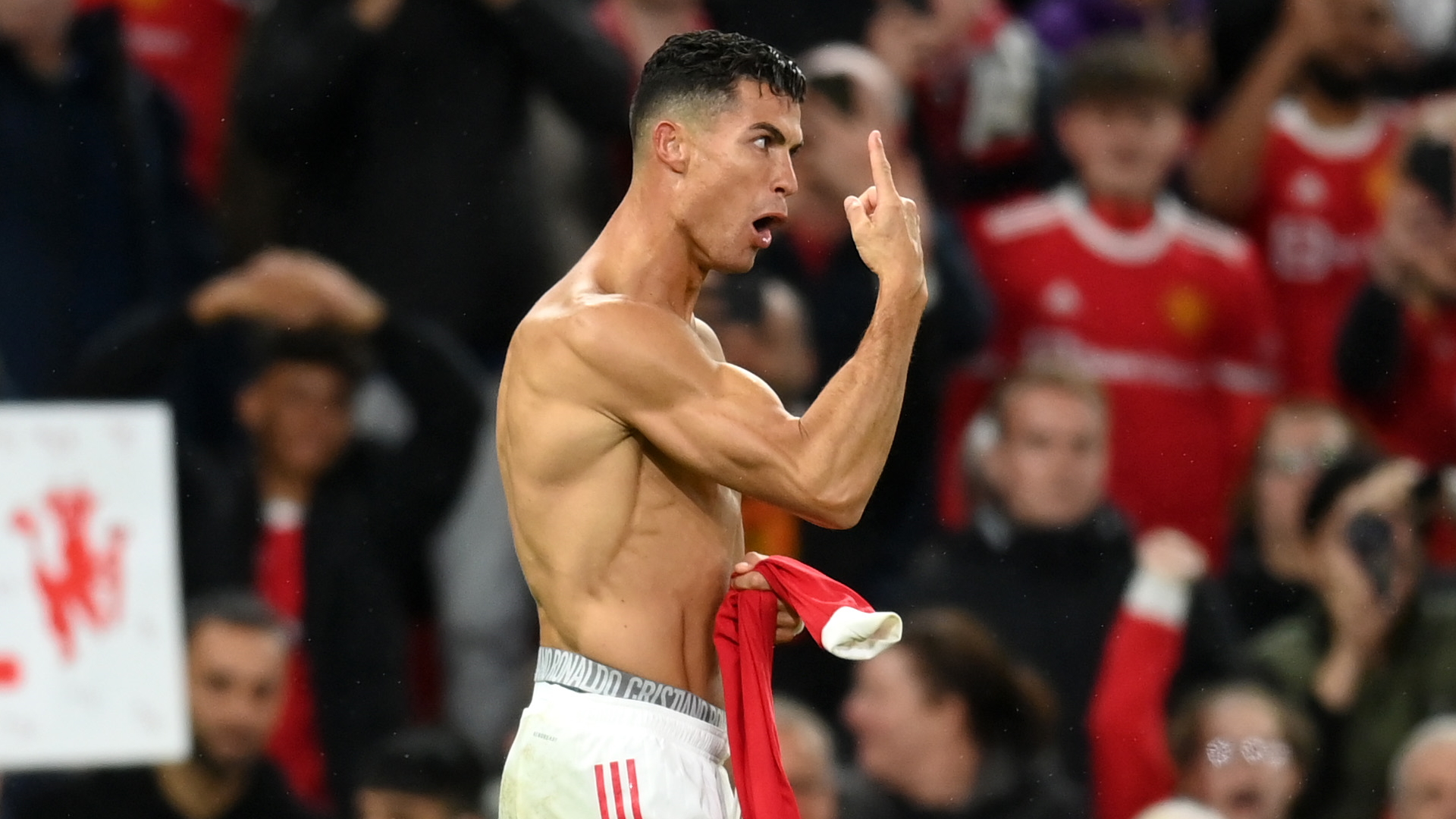 'Ronaldo celebration says: I am here' - Man Utd star's goal salute a statement, says Sousa