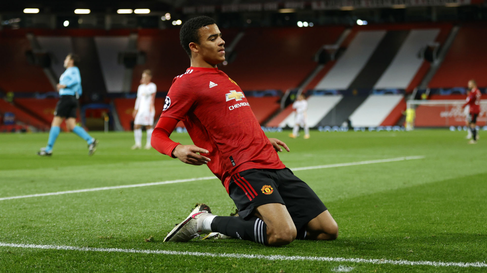 OFFICIEL : Greenwood prolonge à Manchester United jusqu'en 2025