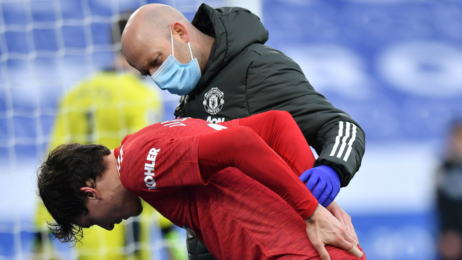 Solskjaer hints Lindelof may need a back operation after Man Utd defender substituted against Leicester