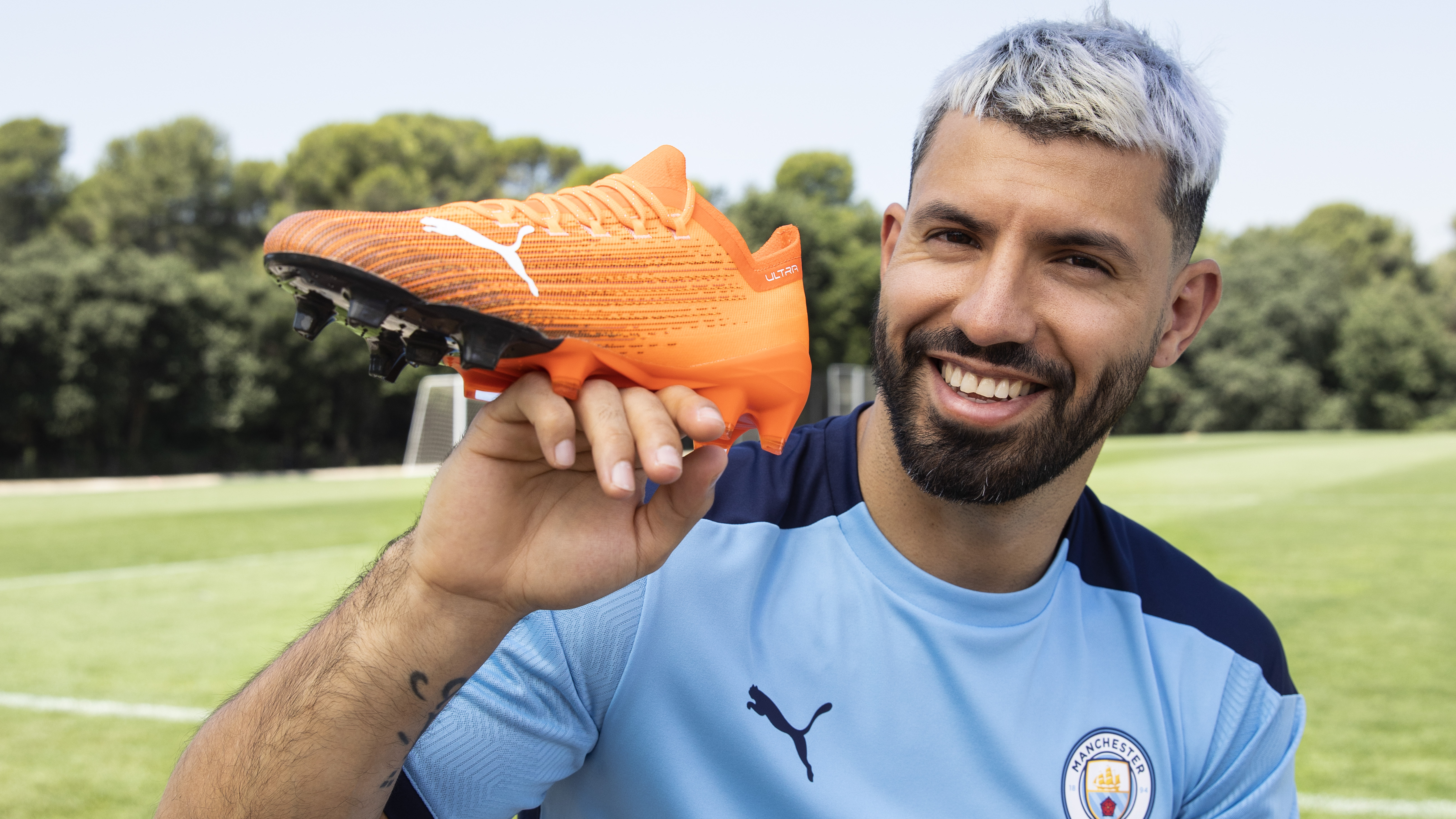 Built for Speed - Antoine Griezmann and Sergio Aguero’s stunning new Puma football boot!