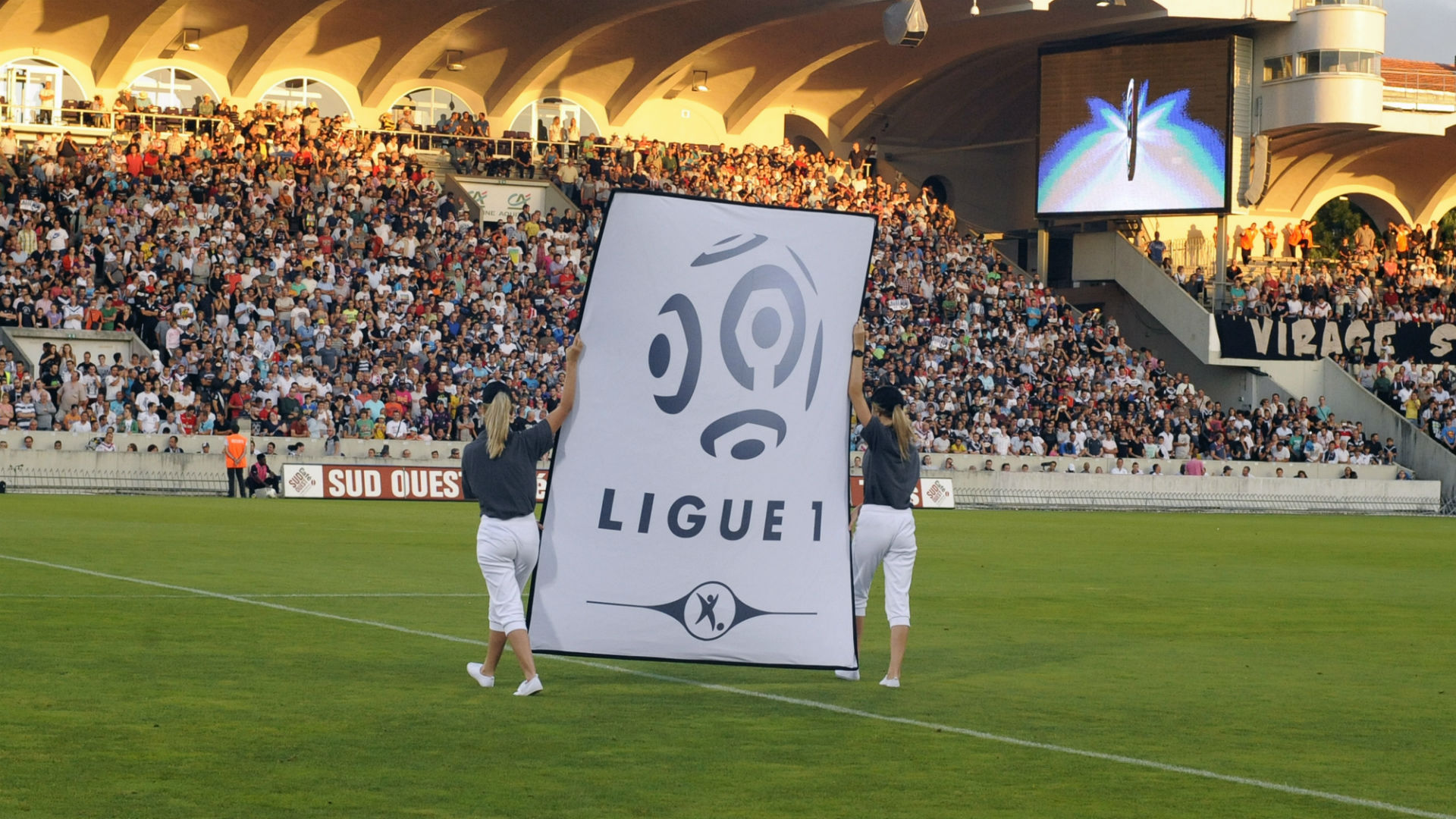 Ligue 1 - Montpellier-Lyon reporté après la qualification de l'OL