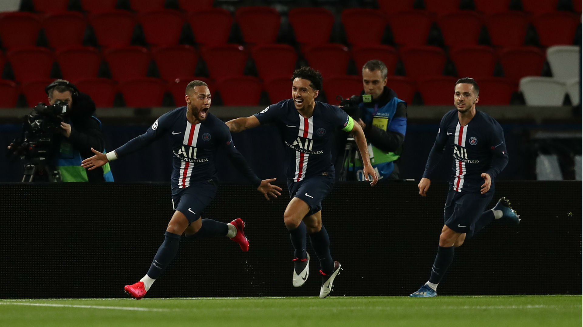 Paris Saint-Germain 2-0 Borussia Dortmund (3-2 agg): Neymar helps book QF spot at empty Parc des Princes