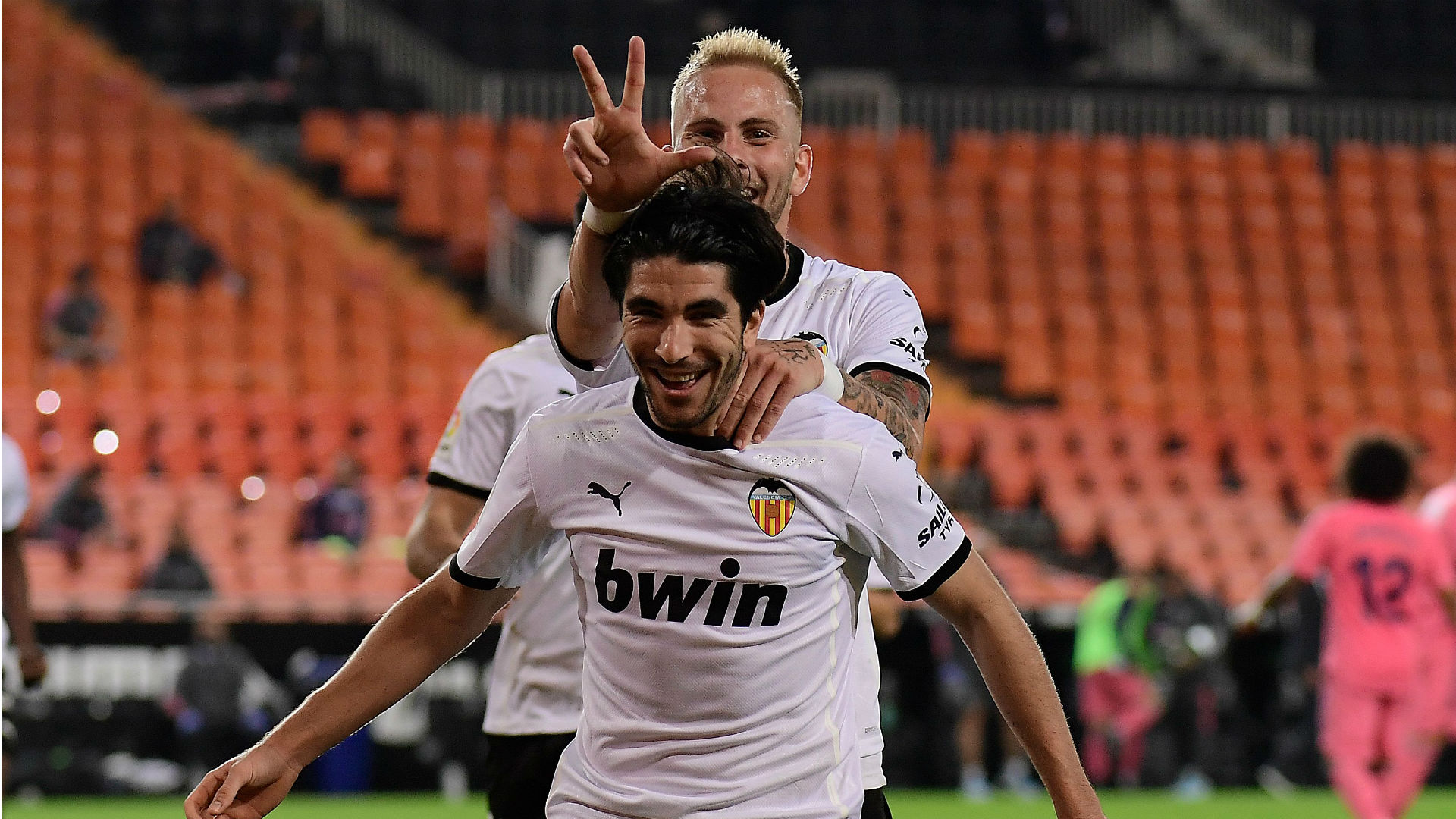 Valencia 4-1 Real Madrid: Soler's hat-trick of penalties tumbles woeful Blancos