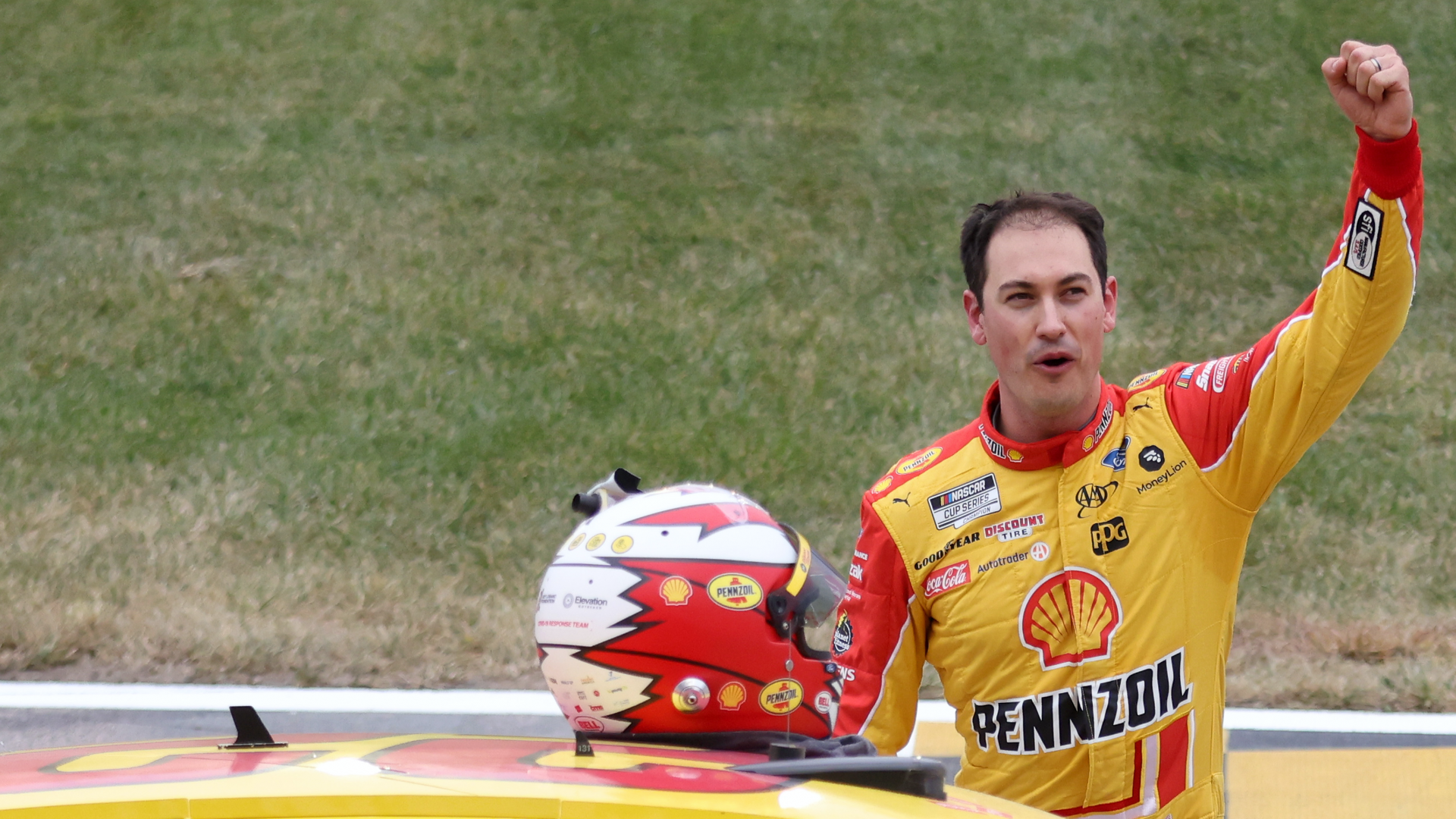 NASCAR fans try to diminish Joey Logano's win at Kansas: 'This isn't racing'