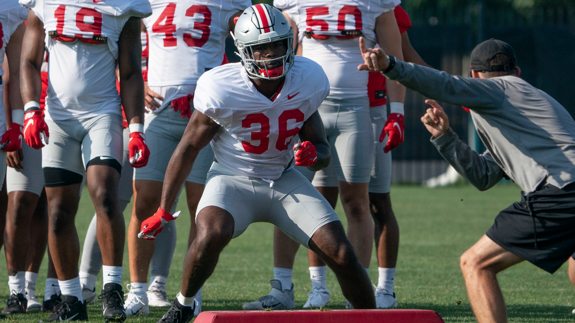Ohio State's K'Vaughan Pope seems to give up staff in center of recreation, then curses program on Twitter thumbnail