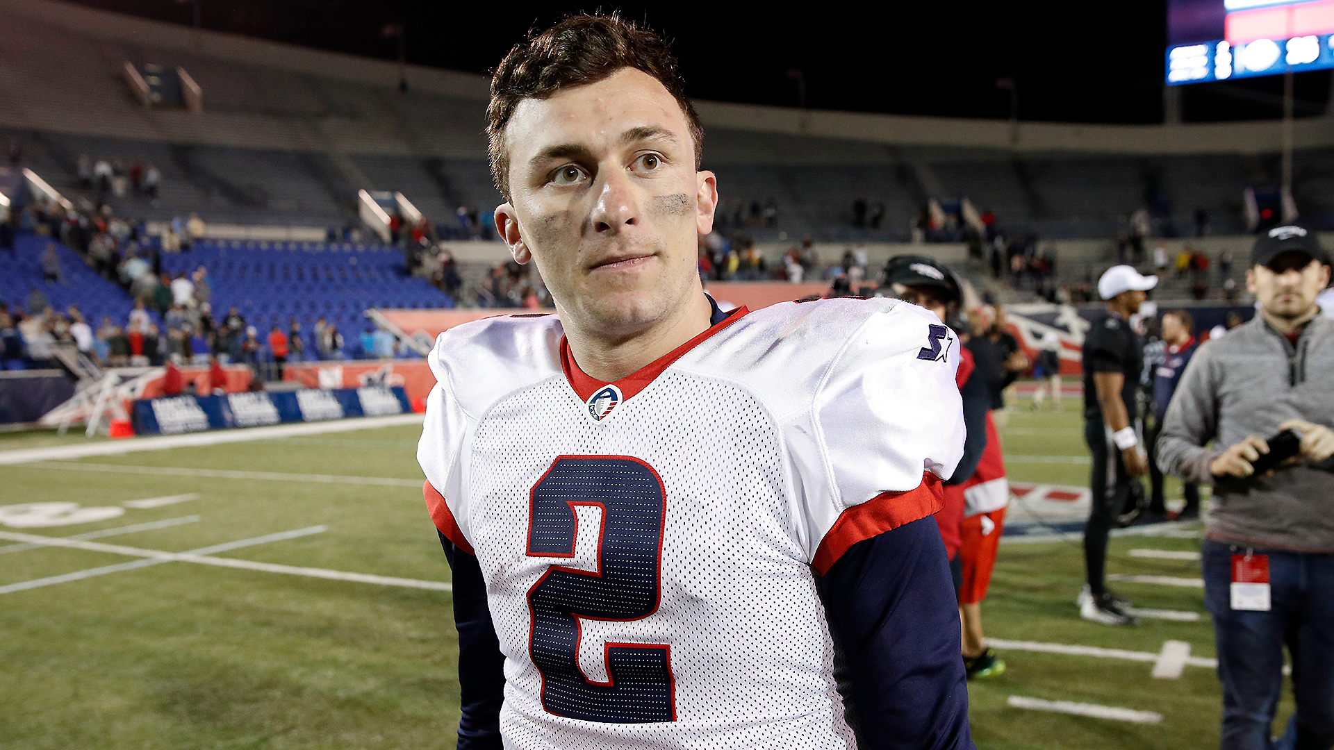 Johnny Manziel signs on to play in new football league that lets fans call plays