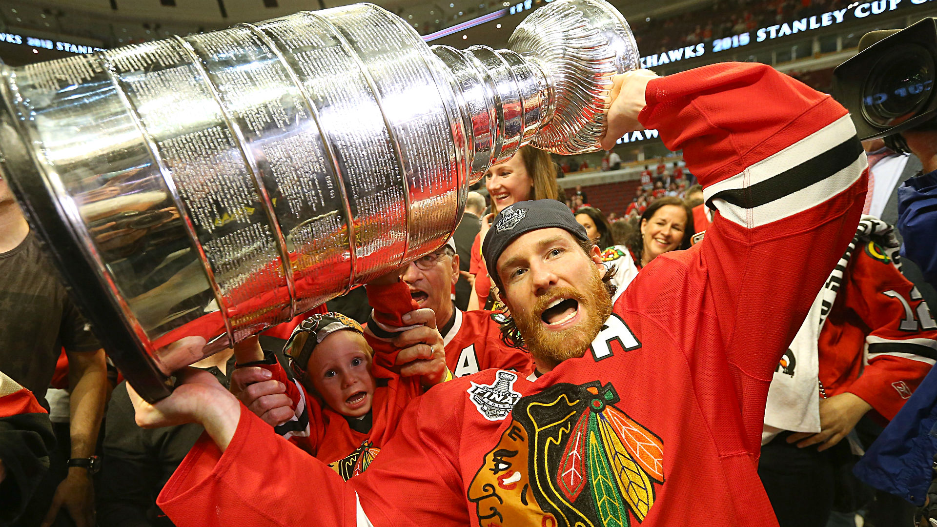 Duncan Keith trade grades: Oilers add three-time Stanley Cup champion in deal with Blackhawks 1 Duncan Keith trade grades: Oilers add three-time Stanley Cup champion in deal with Blackhawks