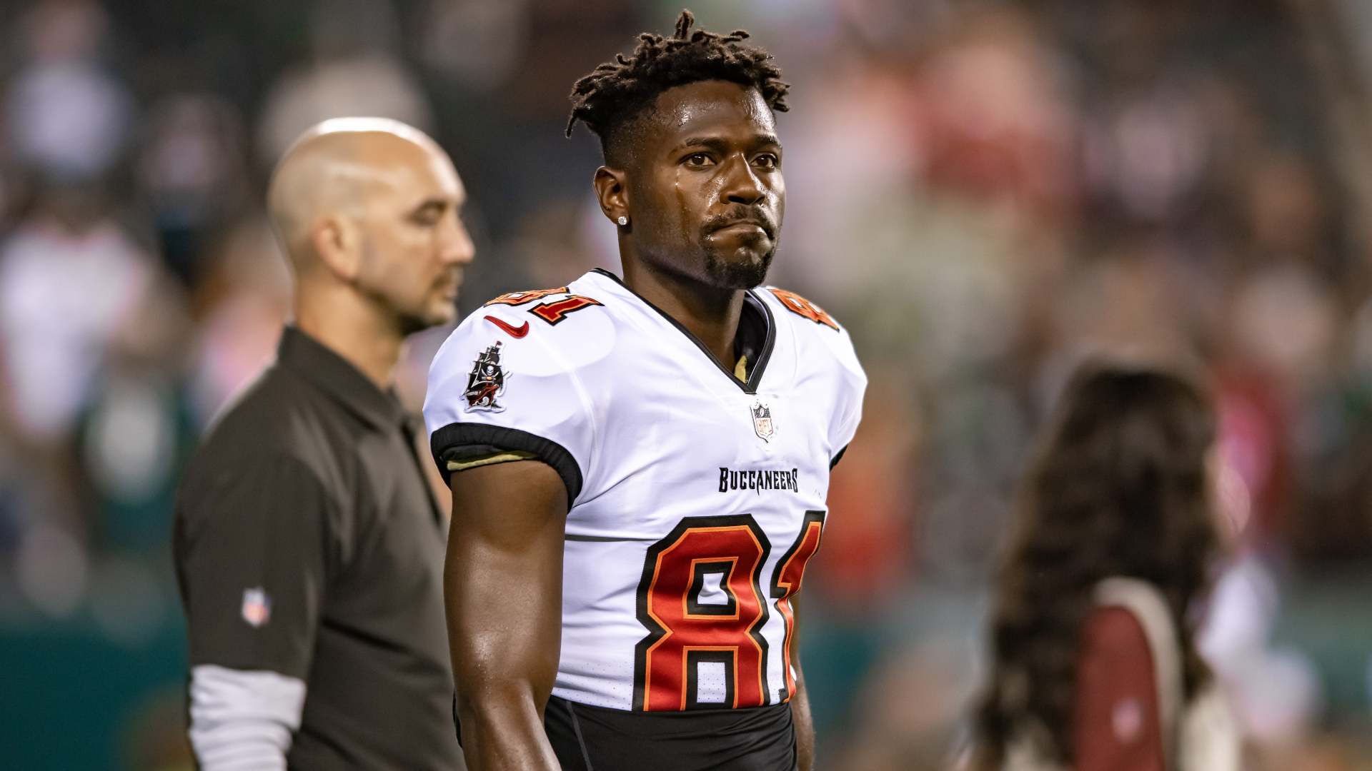 Why Antonio Brown's outburst with Buccaneers was fueled by team's approach to incentives, former Bucs RB LeSean McCoy explains