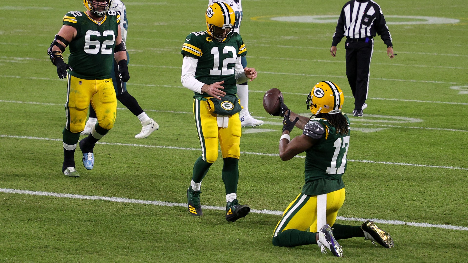 Devon Adams spoke on the Aaron Rodgers-Packers drama: ‘You’ve Got People to Keep You Happy’