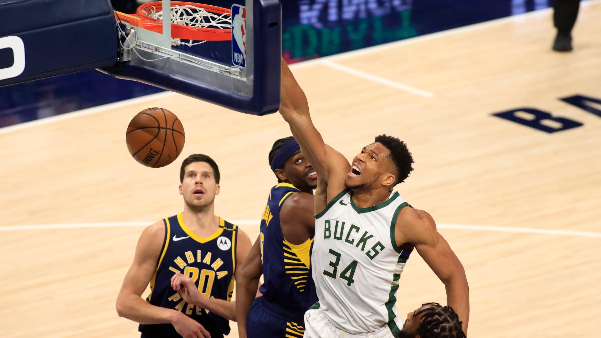 Giannis Antetokonampo made fun of himself after the monster sting: ‘I almost defecated’