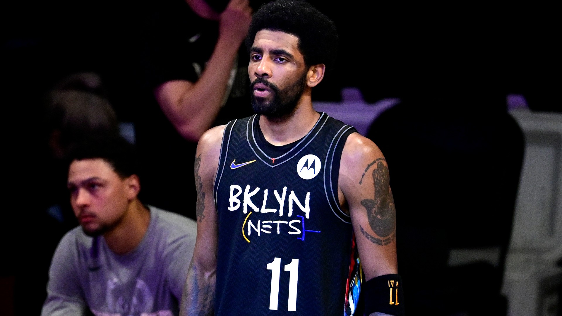 NYC Mayor Bill de Blasio has simple message for Nets' Kyrie Irving: 'Get vaccinated' thumbnail