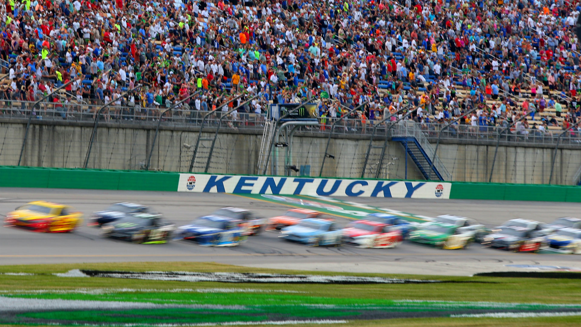 Odds for NASCAR race at Kentucky: Expert picks & favorites to win Sunday's Cup Series race