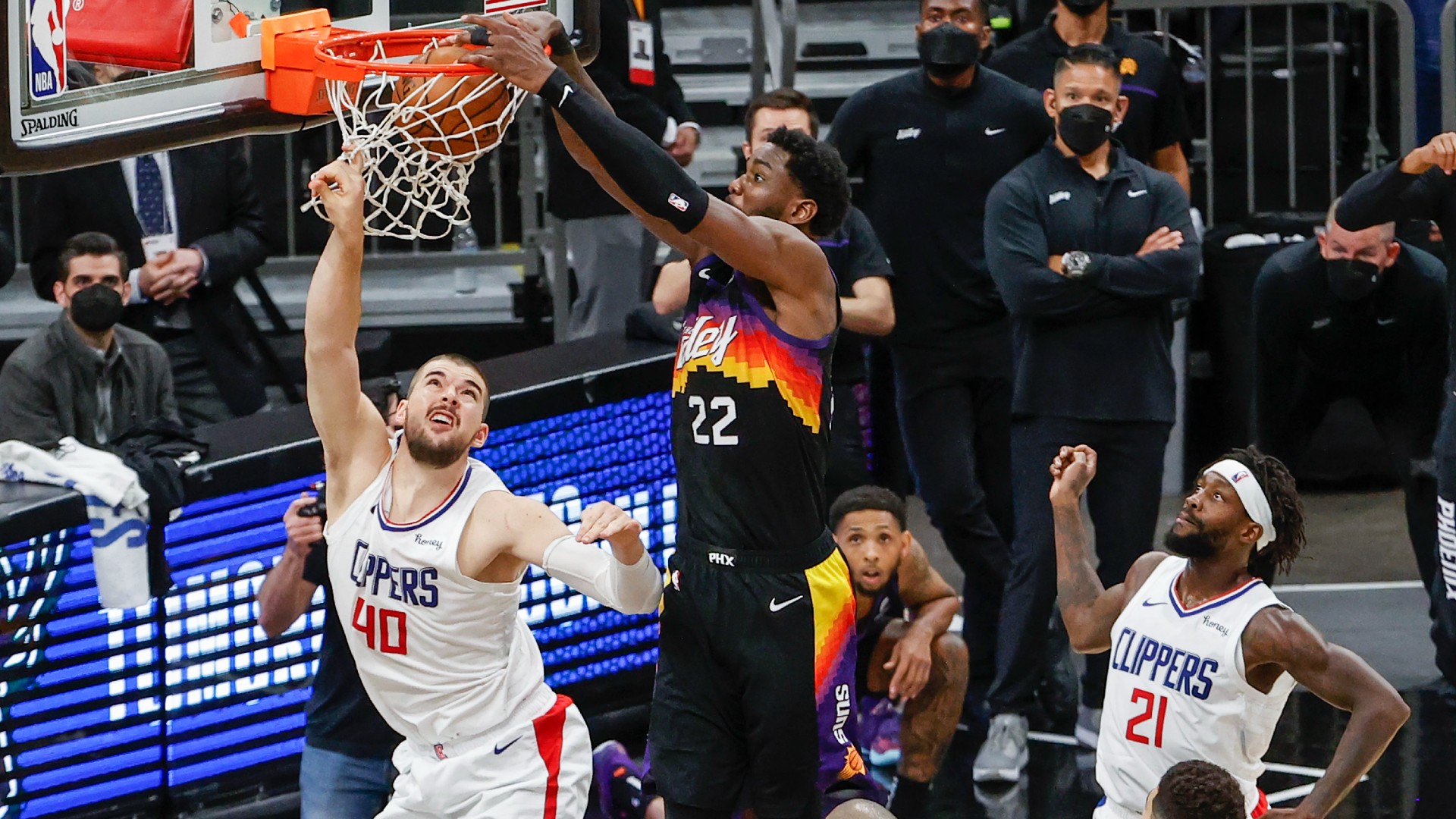 How Suns perfectly executed game-winning play — and why goaltending didn't apply on Deandre Ayton's dunk 1 How Suns perfectly executed game-winning play — and why goaltending didn't apply on Deandre Ayton's dunk