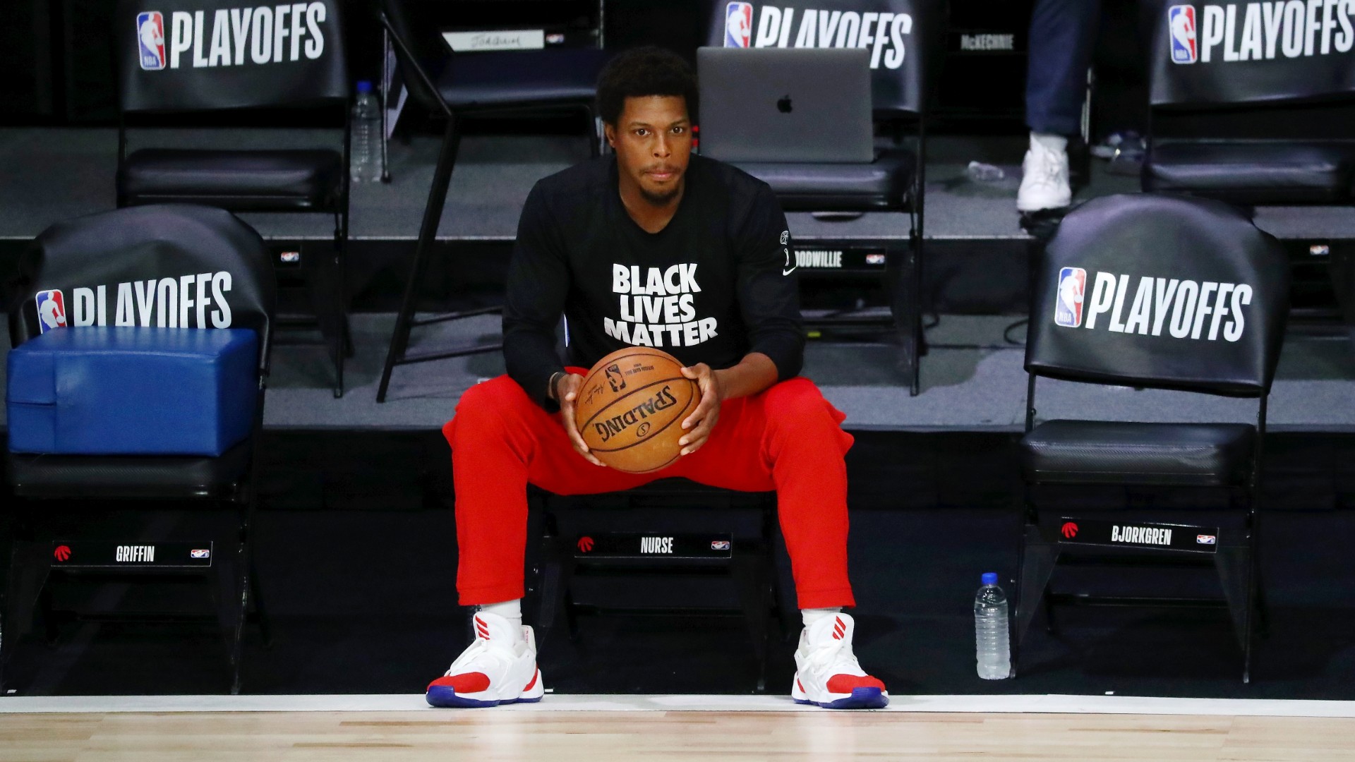 Kyle Lowry injury update: Raptors star leaves Game 4 with foot injury