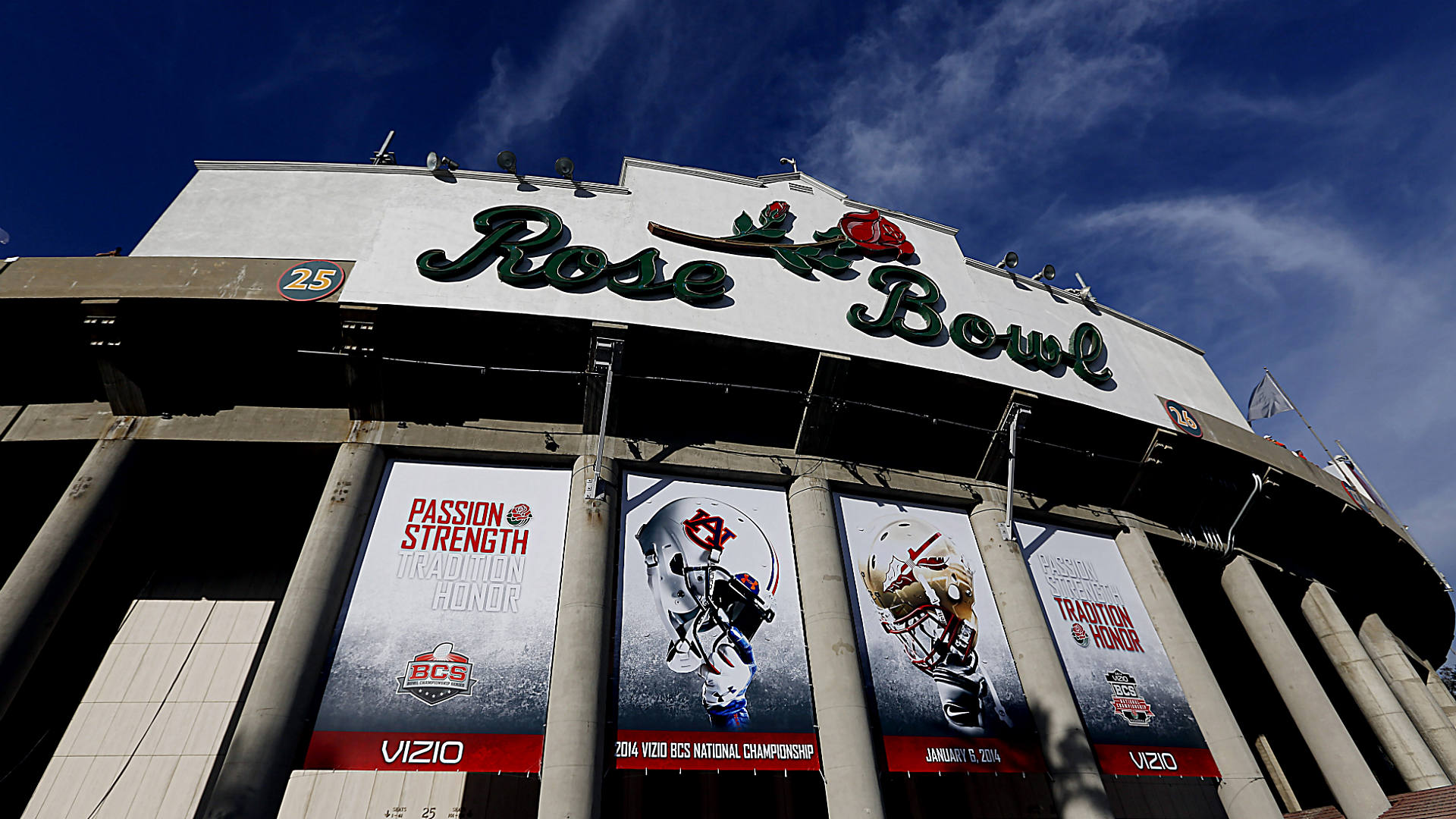Rose Bowl moved from Pasadena to Arlington because of COVID-19 restrictions