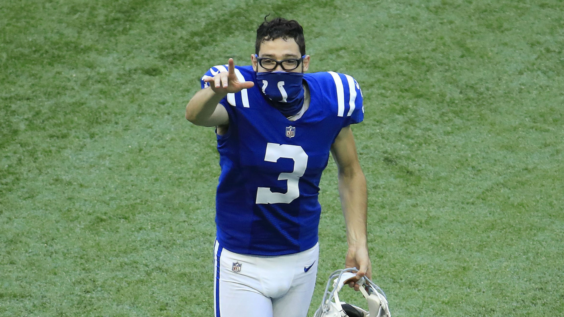 Why does Rodrigo Blankenship wear glasses during Colts games?