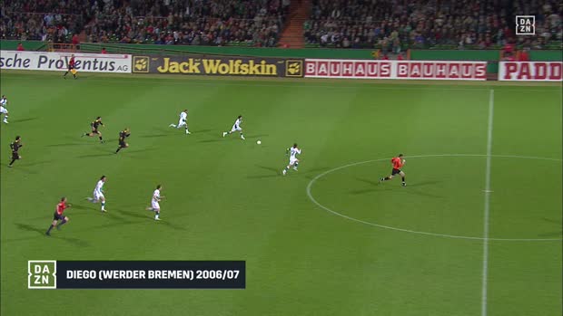 Allofs, Diego und Co! Die legendärsten Distanz-Tore der Bundesliga-Geschichte | DAZN Bundesliga Archiv Allofs, Diego und Co! Die legendärsten Distanz-Tore der Bundesliga-Geschichte | DAZN Bundesliga Archiv