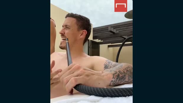 Cristiano Ronaldo vs. Cola, Kloppo feiert, Kruses Whirlpool-Analyse! Die EM 2021 war völlig verrückt Cristiano Ronaldo vs. Cola, Kloppo feiert, Kruses Whirlpool-Analyse! Die EM 2021 war völlig verrückt