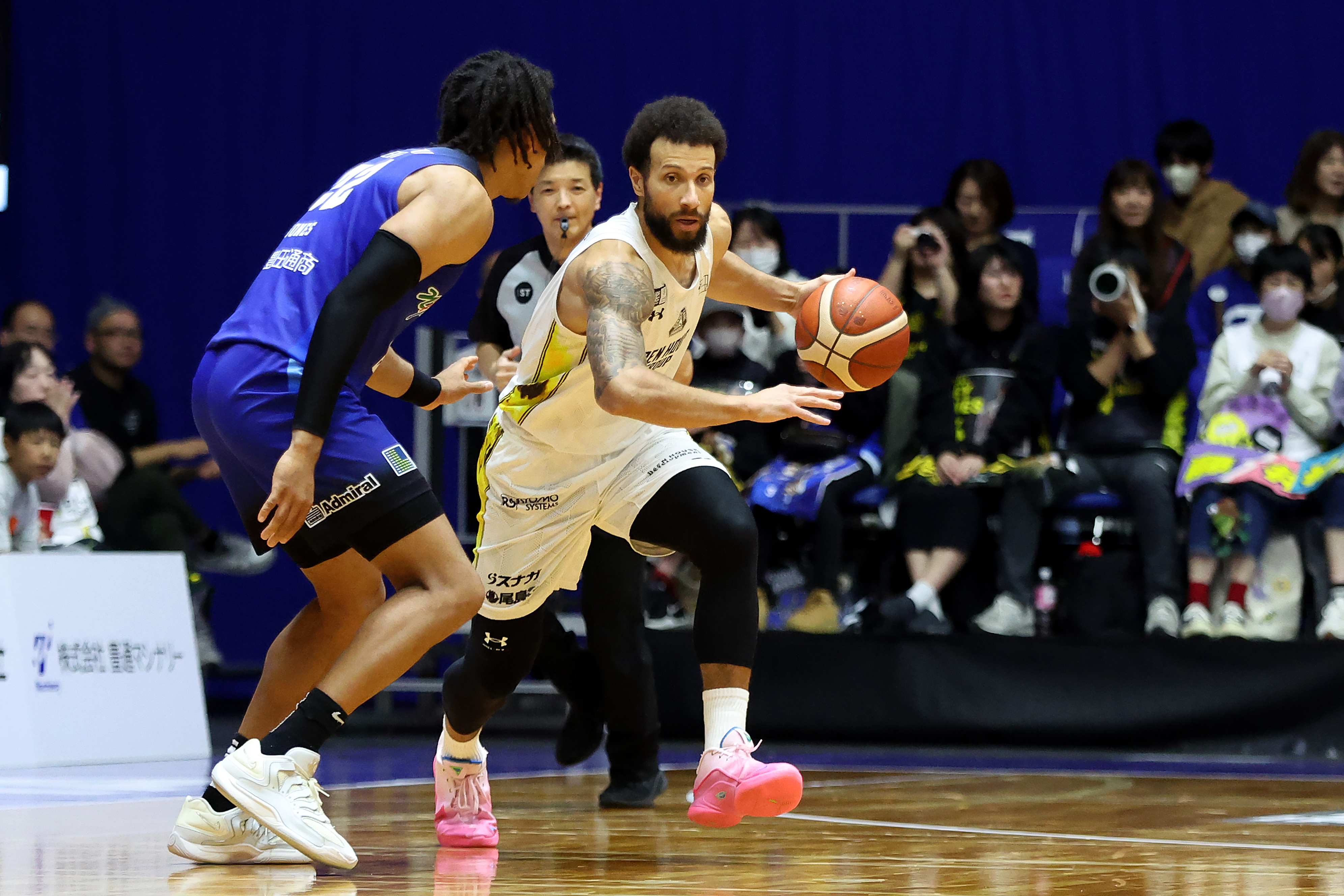 柏レイソルが2023シーズンの背番号を発表。新加入の高嶺朋樹は5番