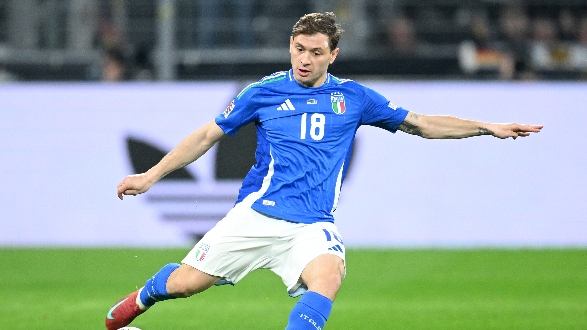 イタリア代表 2020 バレッラ イタリア代表MFバレッラ、新監督での初陣へ「鍵となるのは、自分たちの